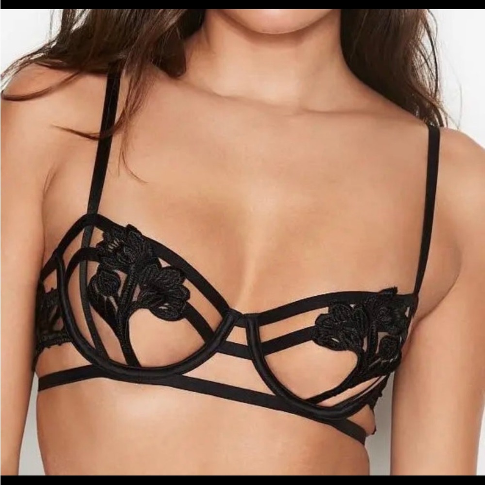 Victoria’s Secret very sexy strappy open cup black bralette